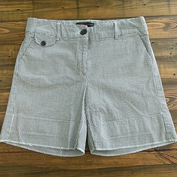 Jennifer & Grace seersucker size 8 shorts - Picture 1 of 8